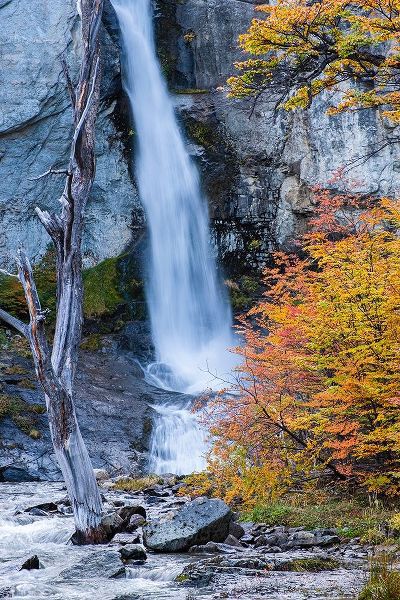 Argentina-Patagonia-waterfall-Chorrillo del Salto